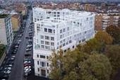 Residenze Carlo Erba / Eisenman Architects + Degli Esposti Architetti + AZstudio - Exterior Photography, Facade, Arch, Lighting, Cityscape