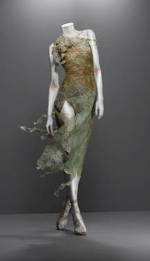 Описание: C:\Users\Irbis\Downloads\десерт\concept illustration\McQueen\tumblr_m6ynuzoEh81rv0nkao9_1280.jpg